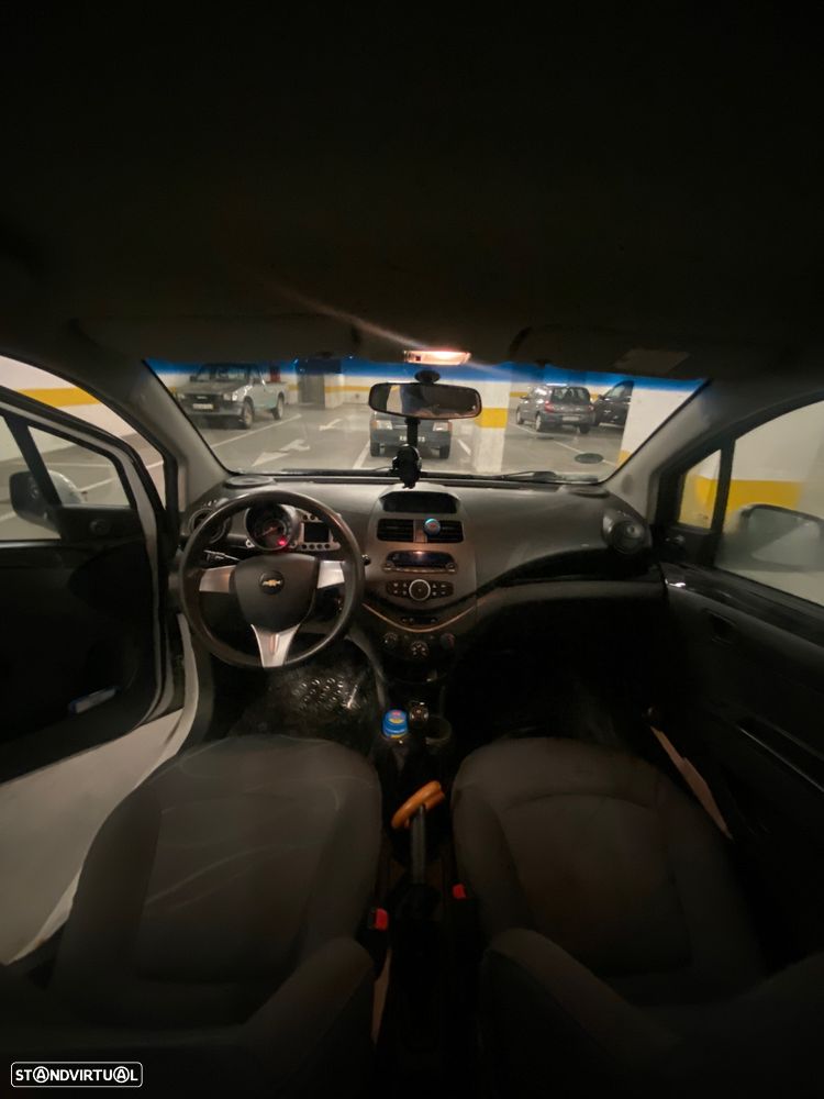 Chevrolet Spark 1.0 - 10