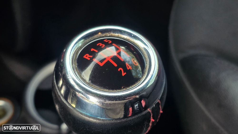 MINI 3 Portas John Cooper Works - 33