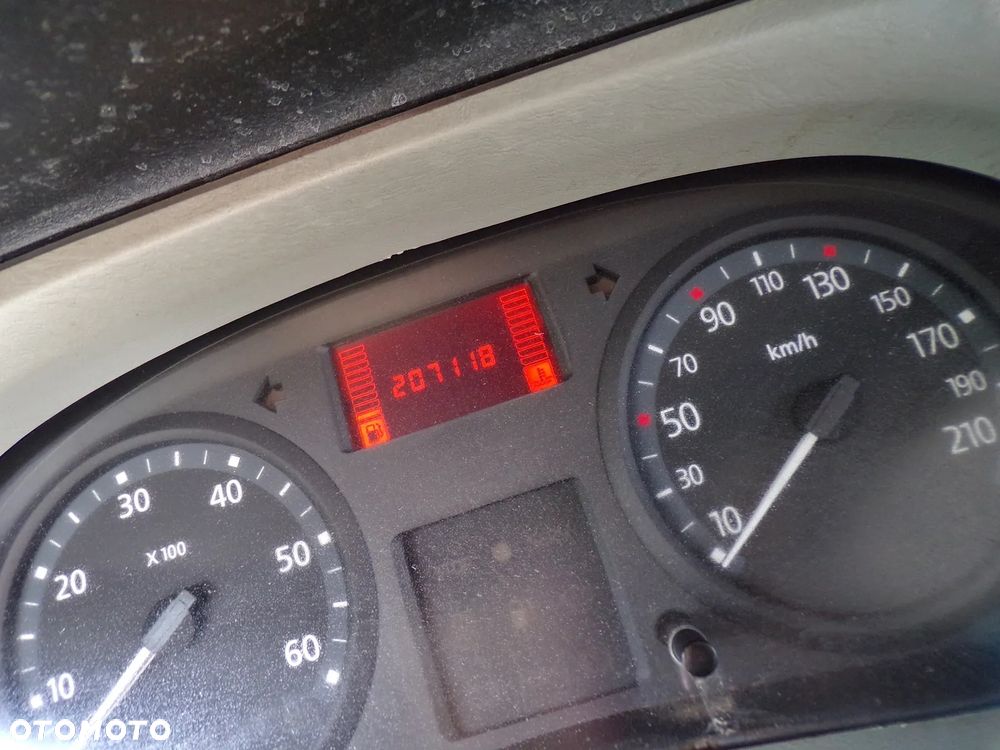 Renault TRAFIC LONG - 18
