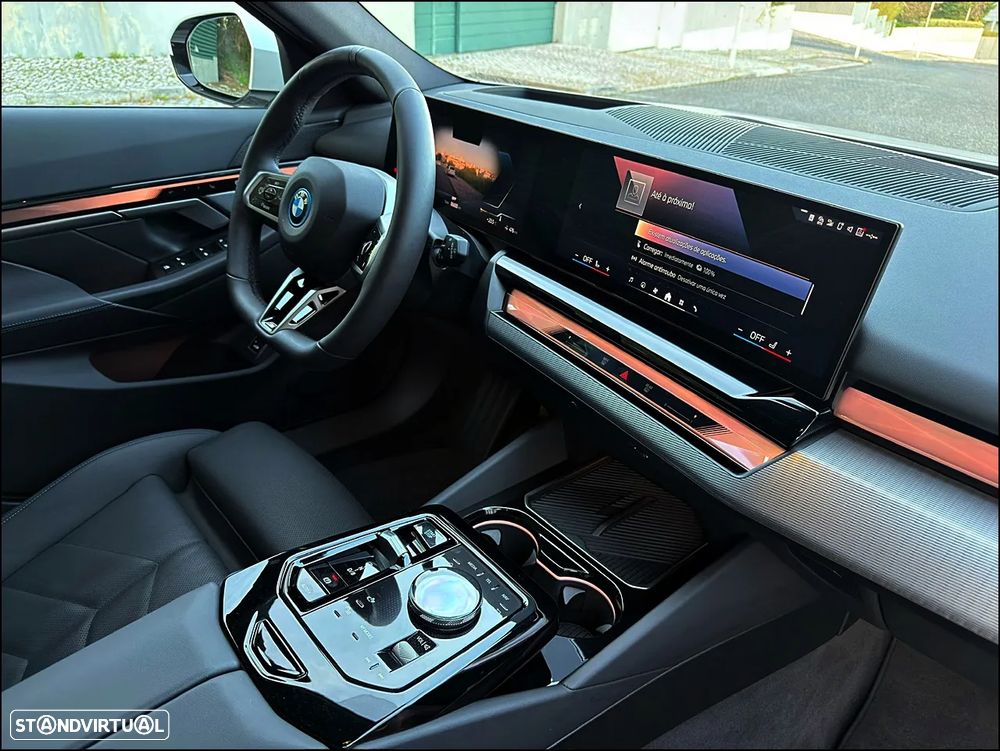 BMW i5 eDrive40 Pack Desportivo M Pro - 42