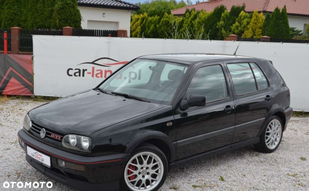 Volkswagen Golf - 6