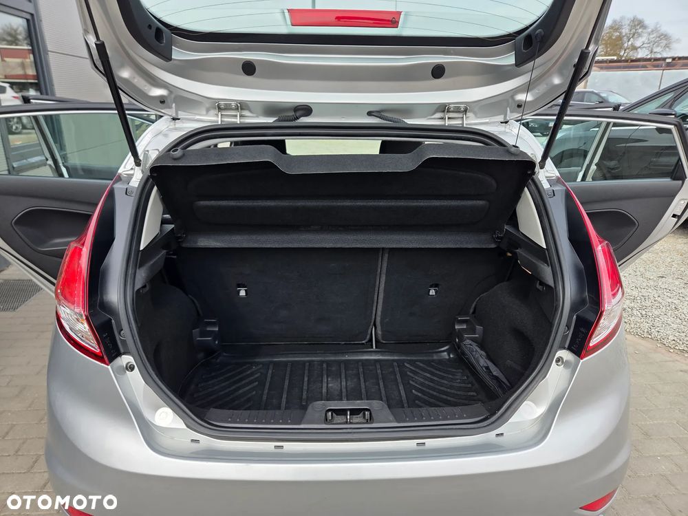 Ford Fiesta 1.5 TDCi ST&St Titanium - 22