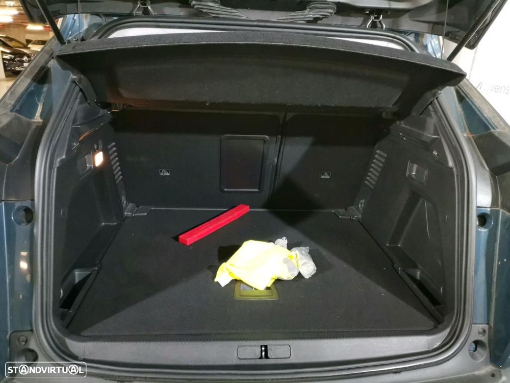 Peugeot 3008 1.2 PureTech Allure Pack EAT8 - 10