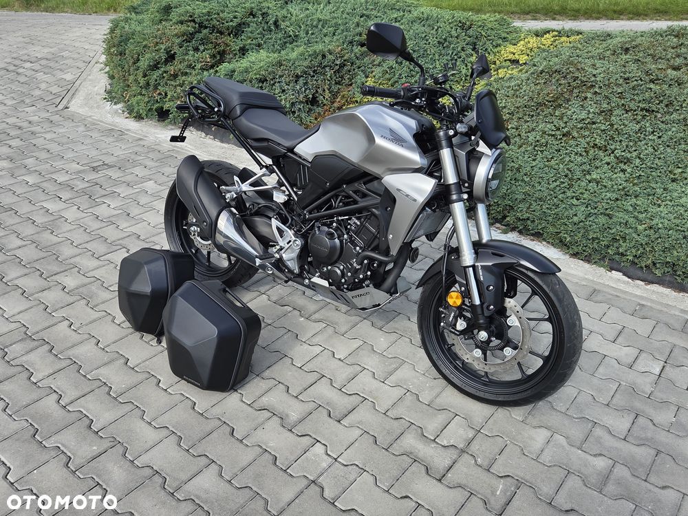 Honda CB - 15