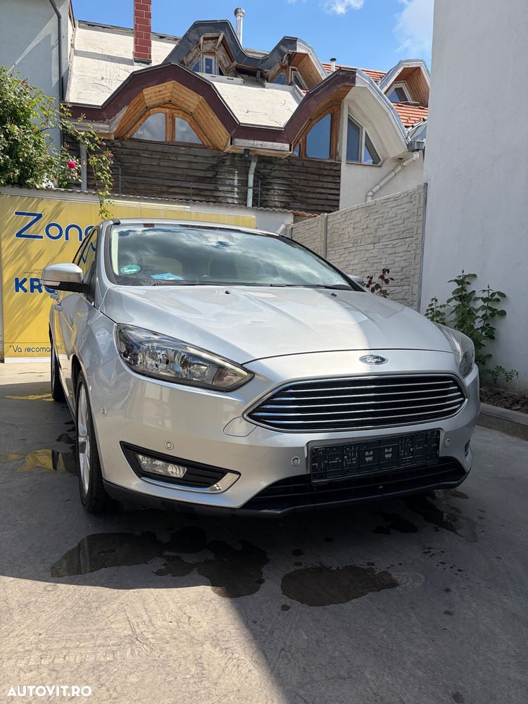 Ford Focus 1.5 EcoBoost Titanium - 17