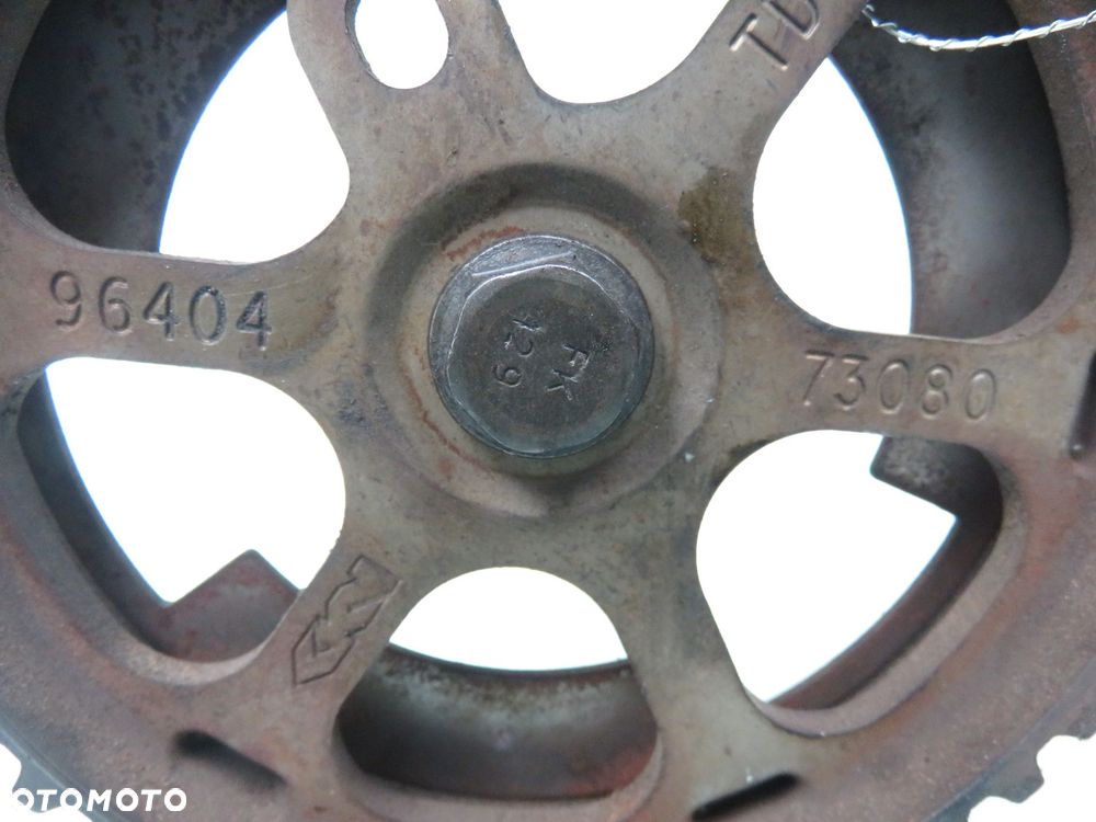 WAŁEK ROZRZĄDU CITROEN C3 I 1.4 HDi 9640473080 - 2