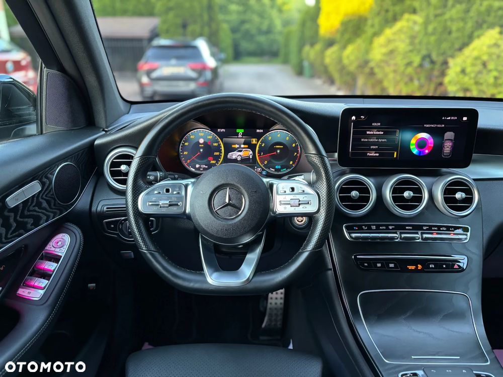 Mercedes-Benz GLC 200 4Matic 9G-TRONIC AMG Line - 23