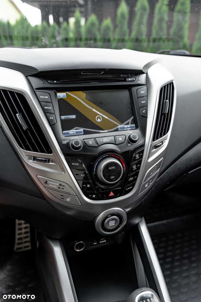 Hyundai Veloster 1.6 GDI Premium - 39