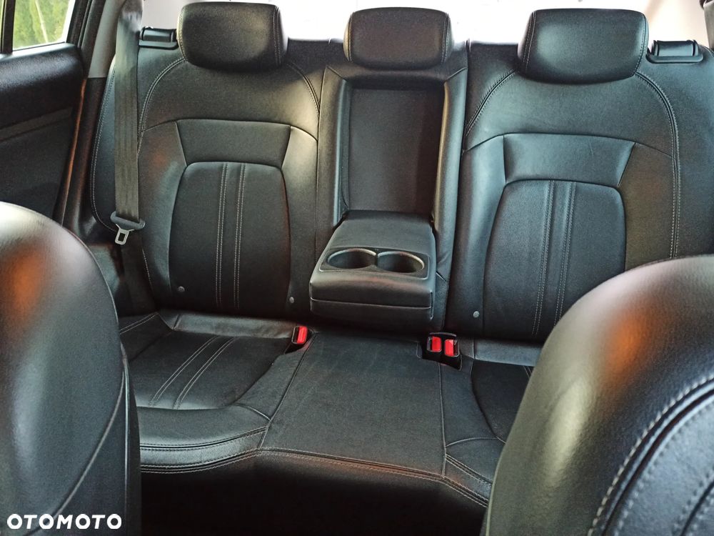 Kia Sportage 2.0 CRDI XL AWD - 10