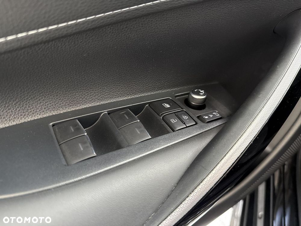 Toyota Corolla 1.8 Hybrid Comfort - 20