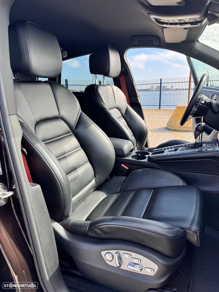 Porsche Macan 2.0T — fotografia 27