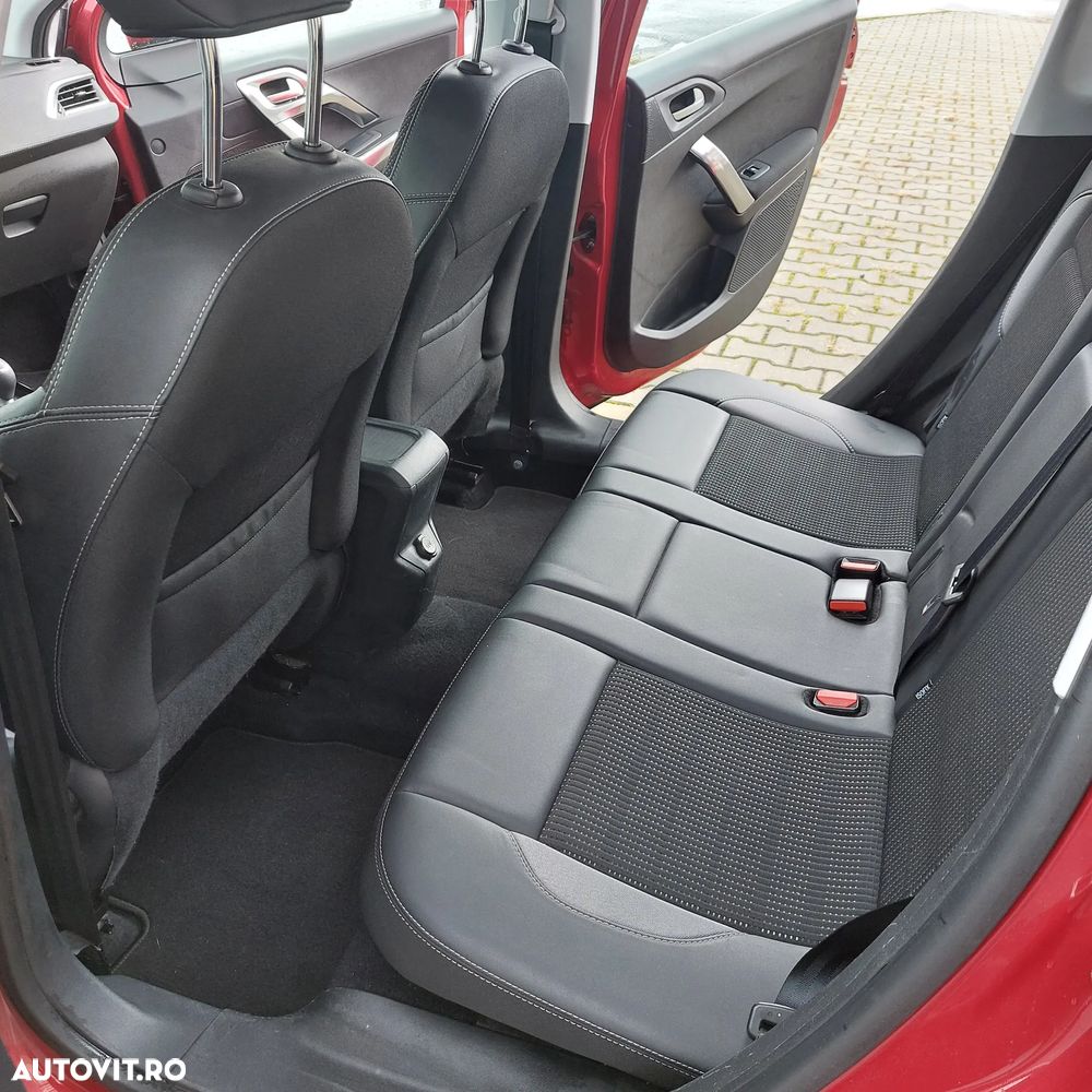 Peugeot 2008 PureTech 110 Stop&Start EAT6 Allure - 7