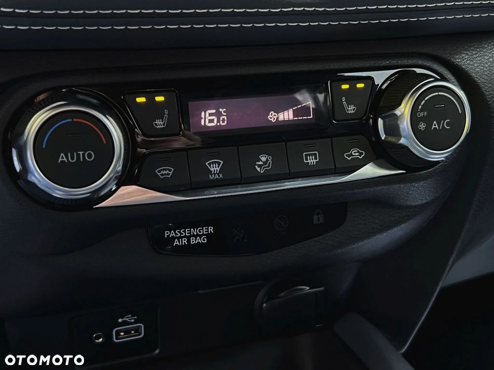 Nissan Juke 1.0 DIG-T DCT N-Connecta - 31