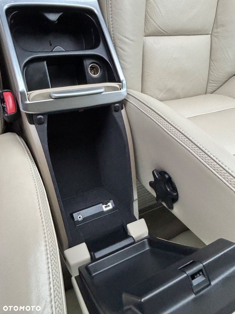 Volvo XC 70 T6 AWD Summum - 12