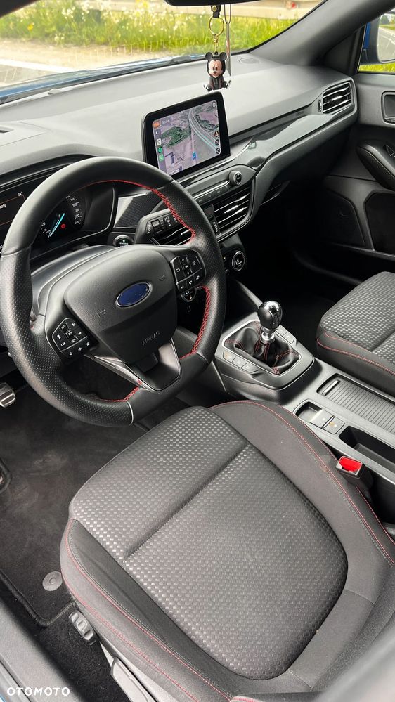 Ford Focus 1.0 EcoBoost mHEV ST-Line - 16