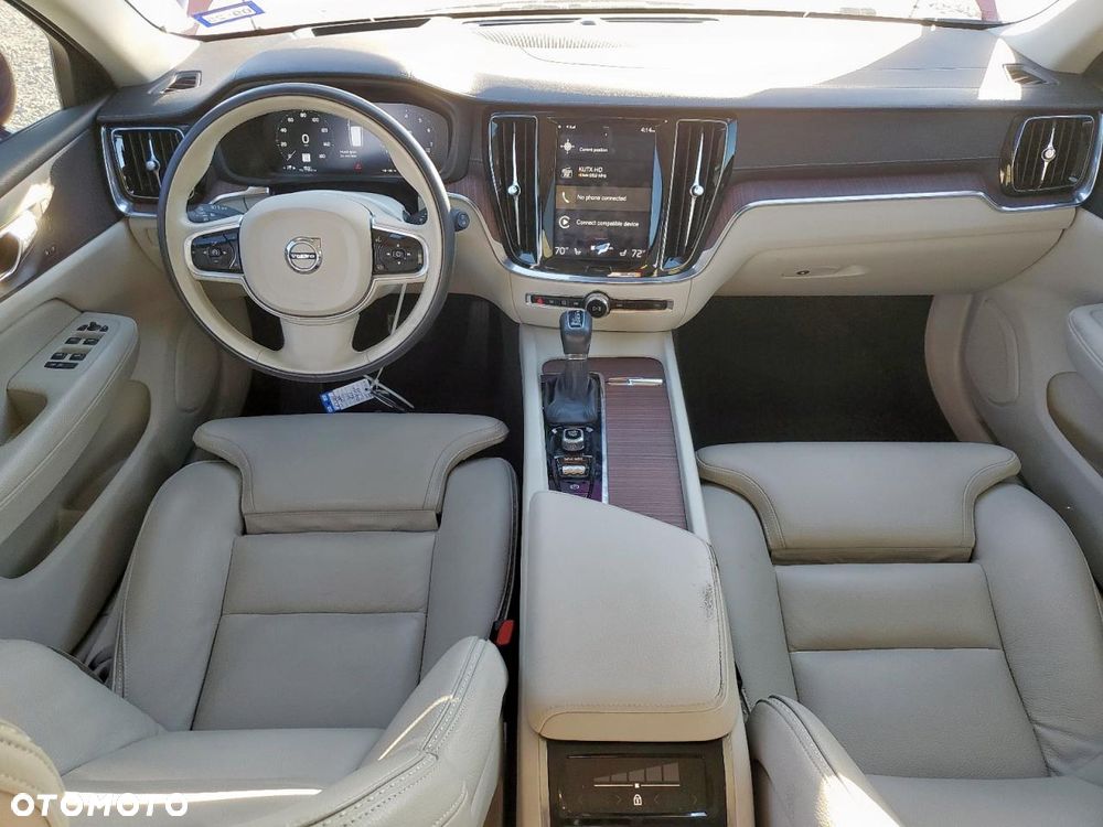 Volvo V60 T5 AWD Momentum - 10