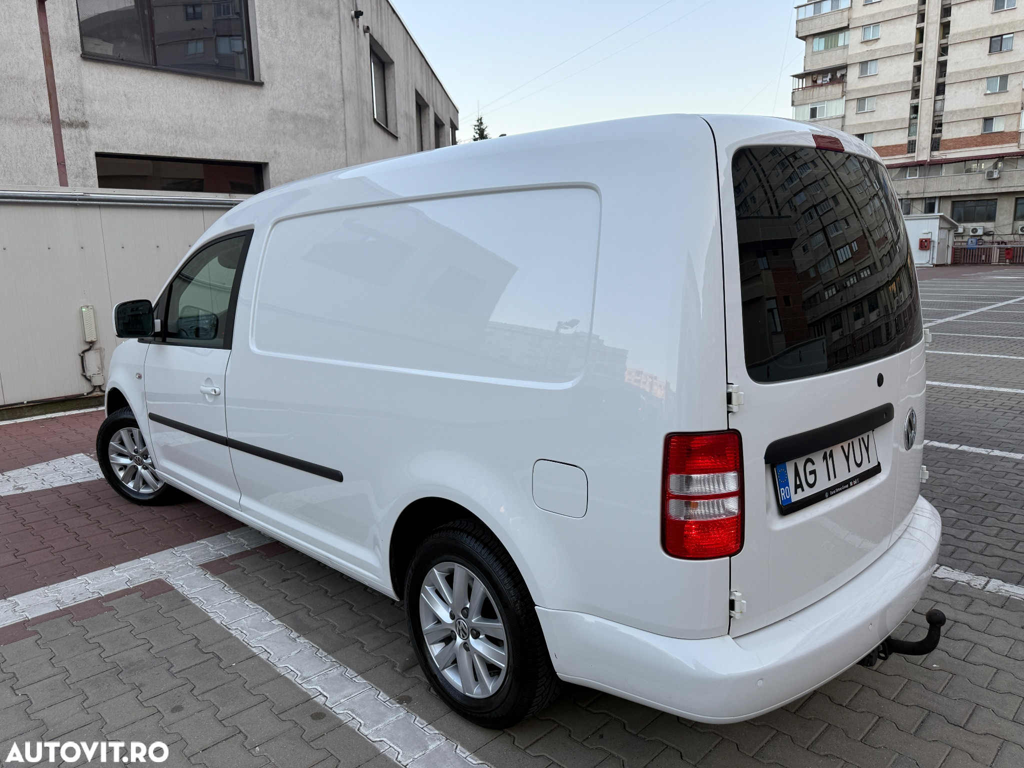 Volkswagen Caddy 1.6 TDI (7-Si.) BMT Maxi Startline - 4
