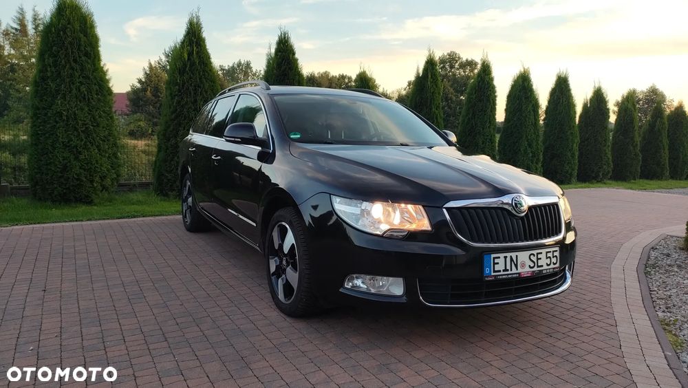 Skoda Superb 2.0 TDI DSG Elegance - 4