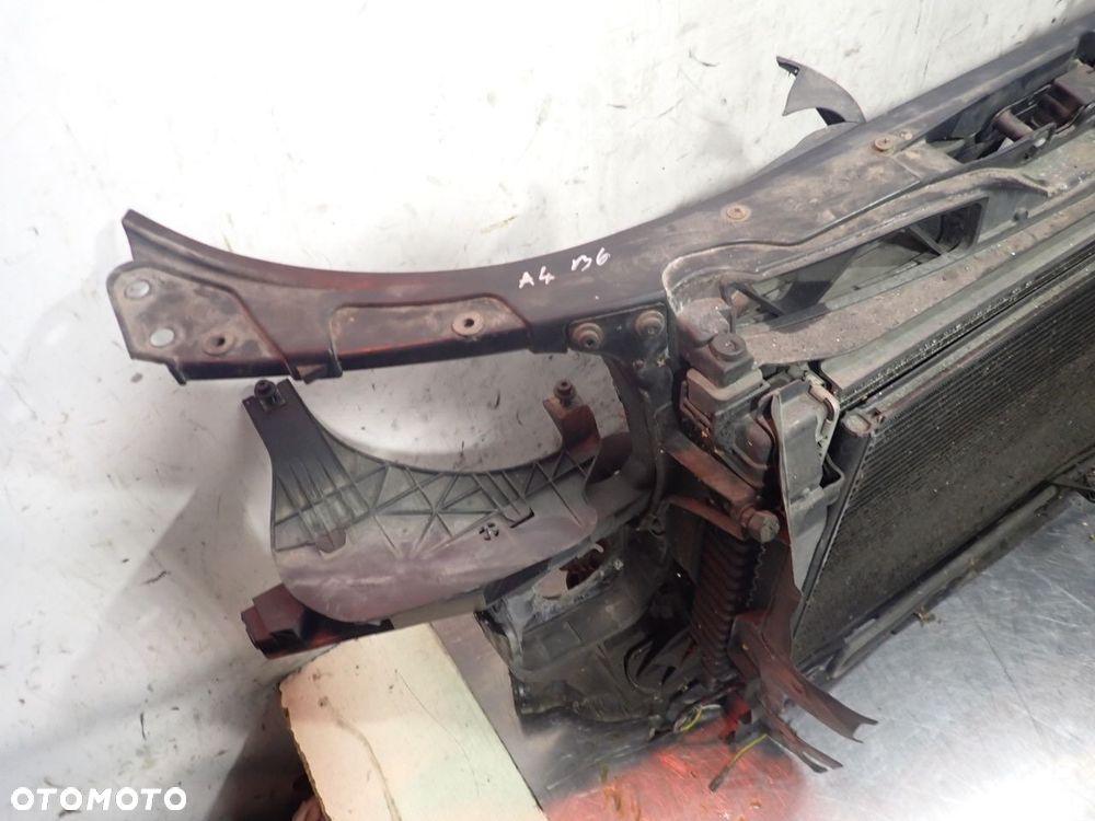 PAS PRZEDNI AUDI A4 B6 - 6