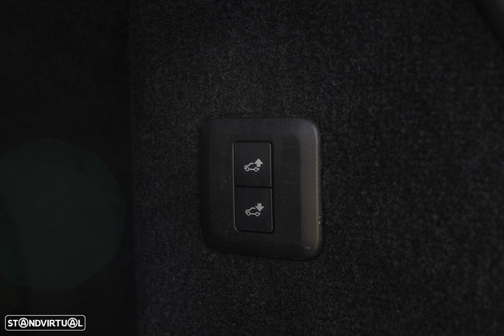 Land Rover Range Rover Sport P400e HSE Dynamic Stealth - 38