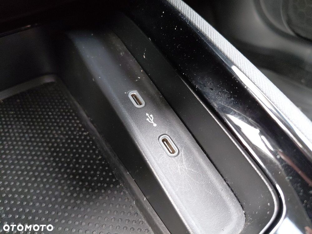 Skoda Kamiq 1.0 TSI Selection DSG - 27