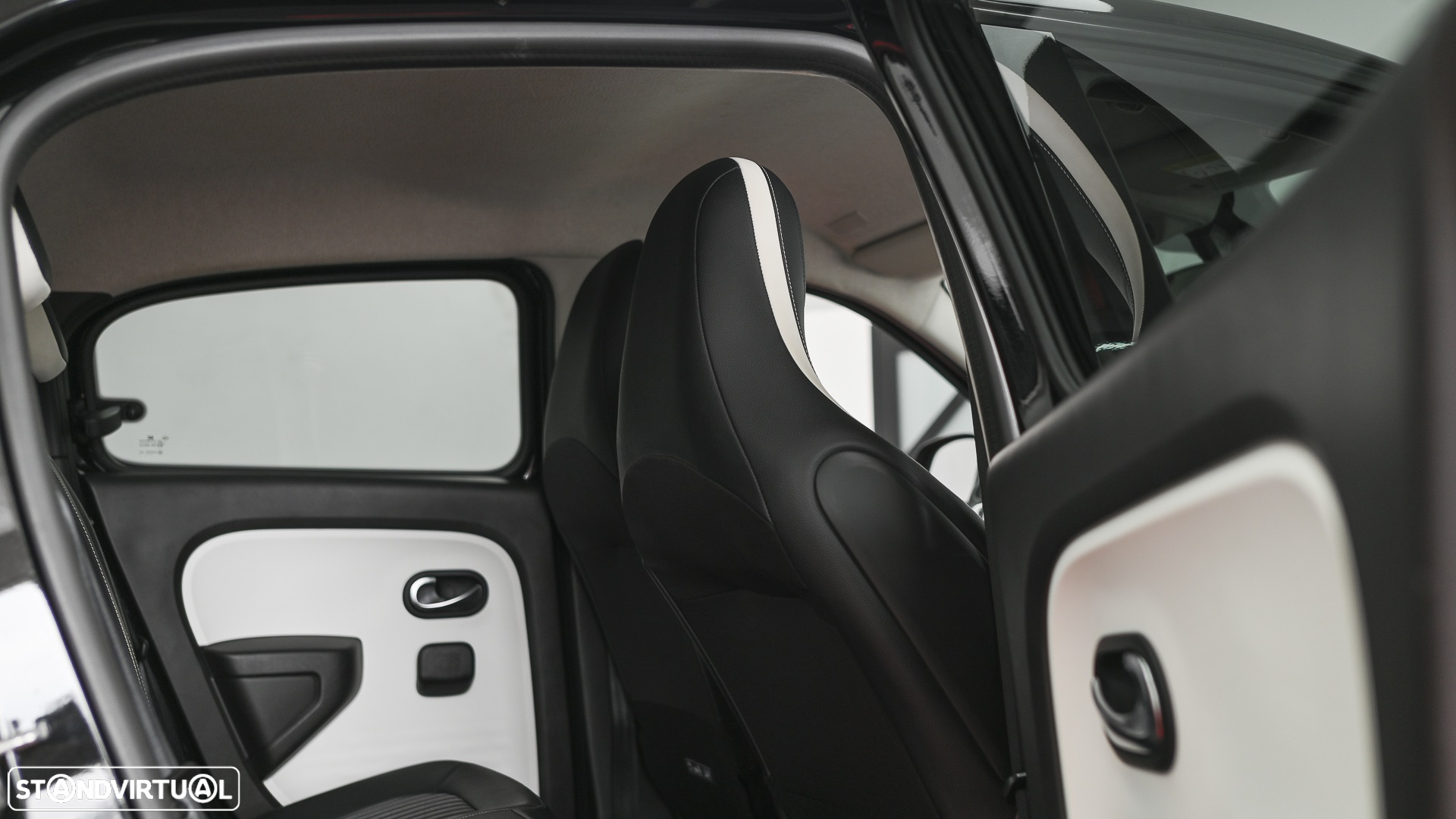 Renault Twingo ENERGY TCe 90 Intens - 39