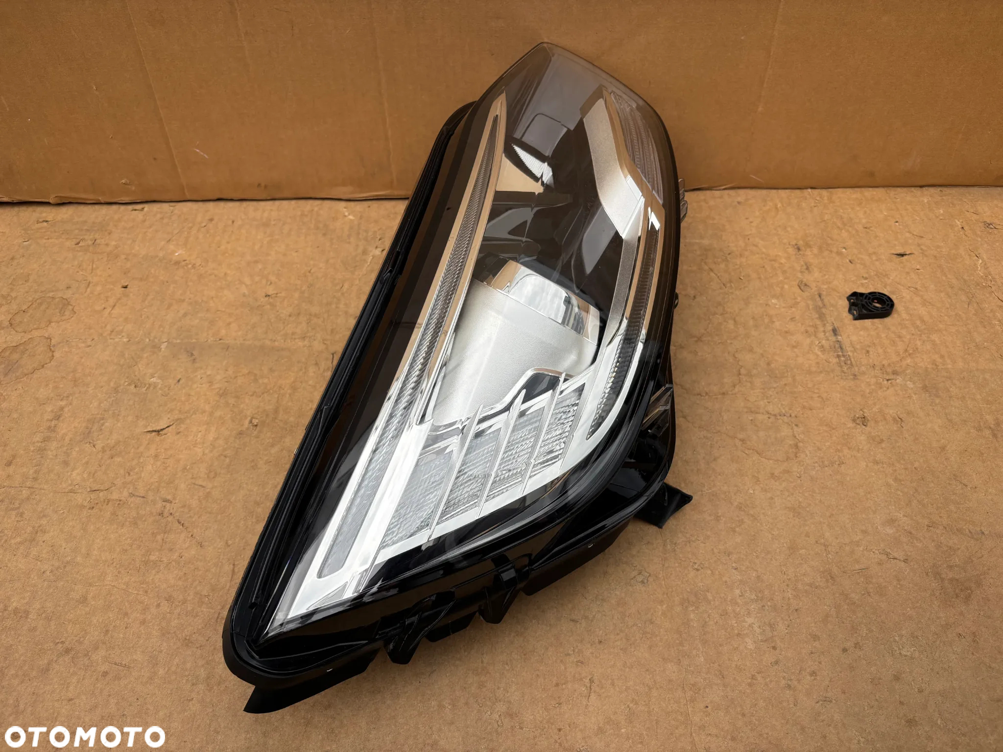 Oryginalna Lampa Przednia Prawa Renault Scenic IV 4 260101685R H7 Led Europejska - 4