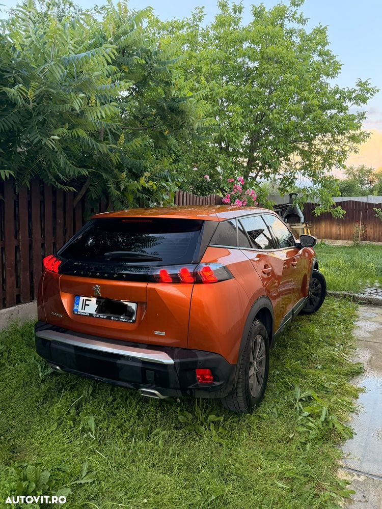 Peugeot 2008 1.2 L PureTech STT EAT8 Allure - 3