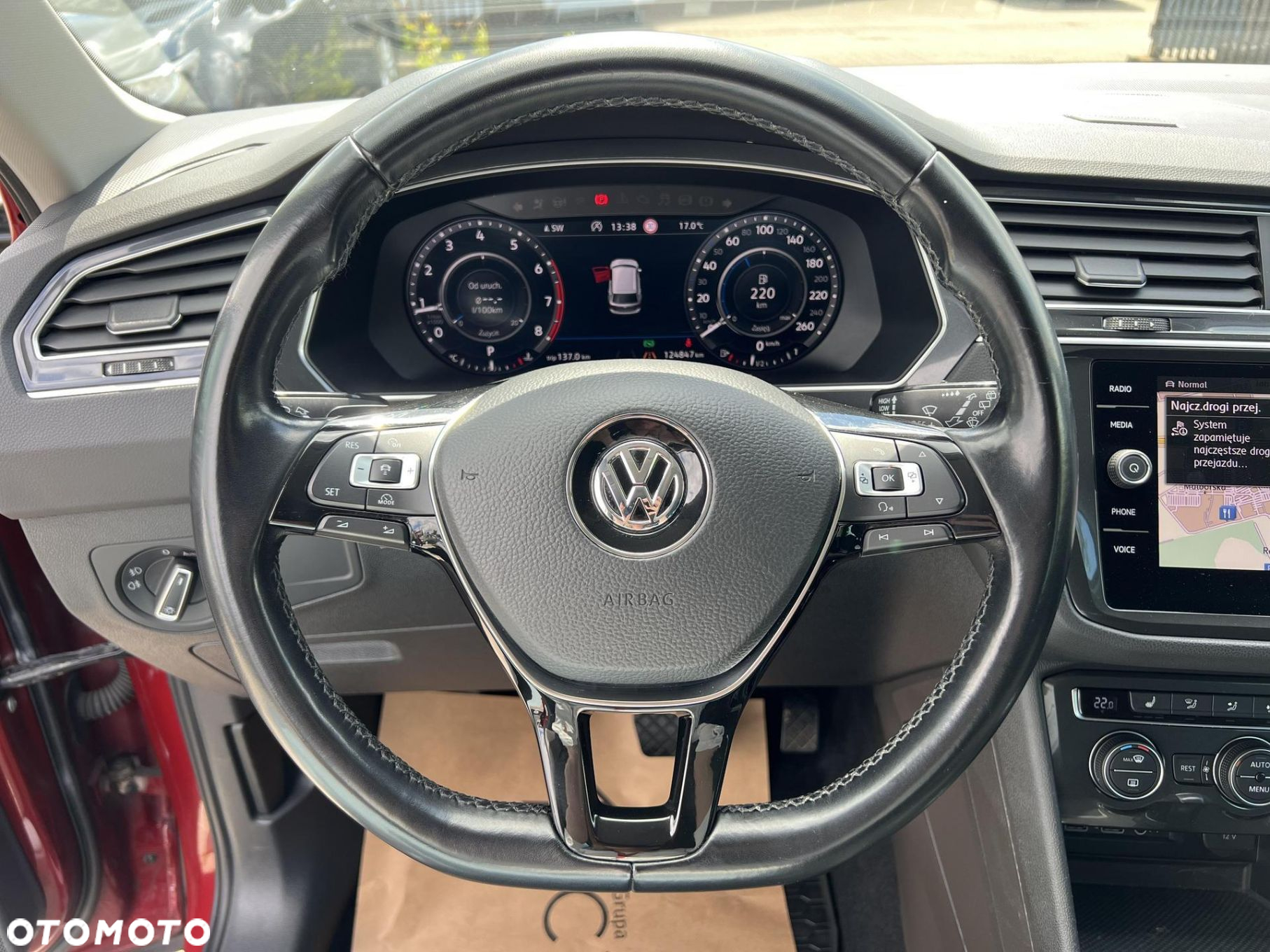 Volkswagen Tiguan - 9