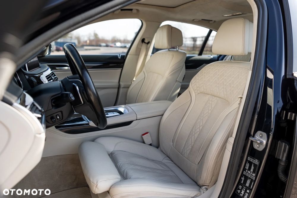BMW Seria 7 750d xDrive sport - 25