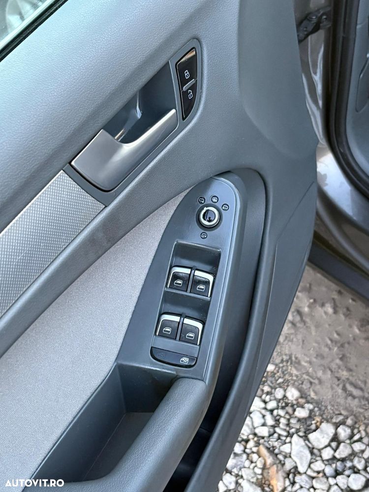 Audi A4 Avant 2.0 TDI DPF clean diesel multitronic Attraction - 8