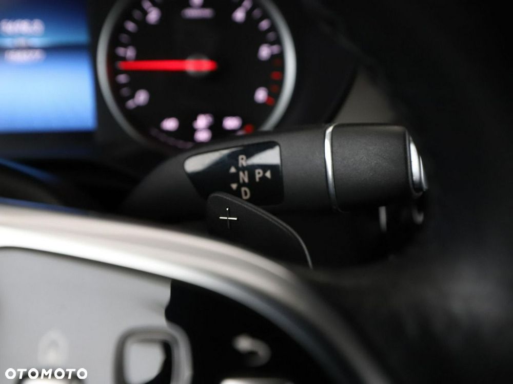 Mercedes-Benz GLC 220 d 4Matic 9G-TRONIC - 35