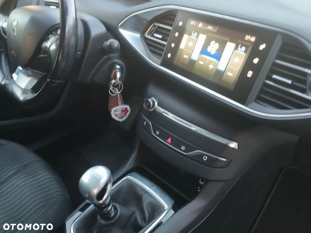 Peugeot 308 1.6 BlueHDi Business Line S&S - 36