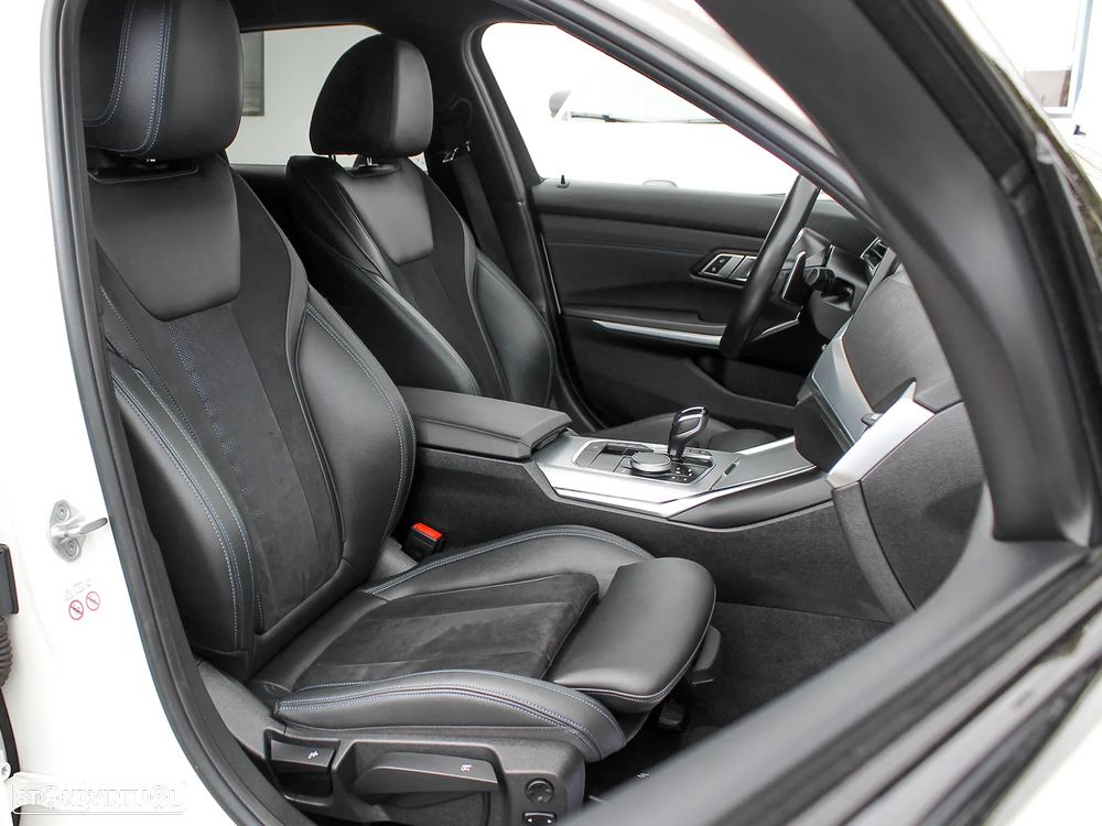 BMW 330 e Pack M Auto - 13