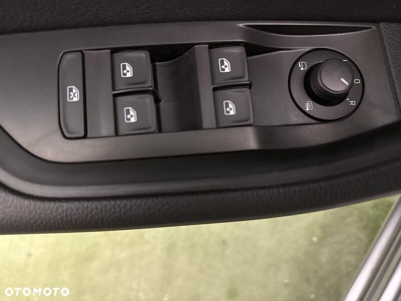 Skoda Superb 1.5 TSI Ambition DSG - 12