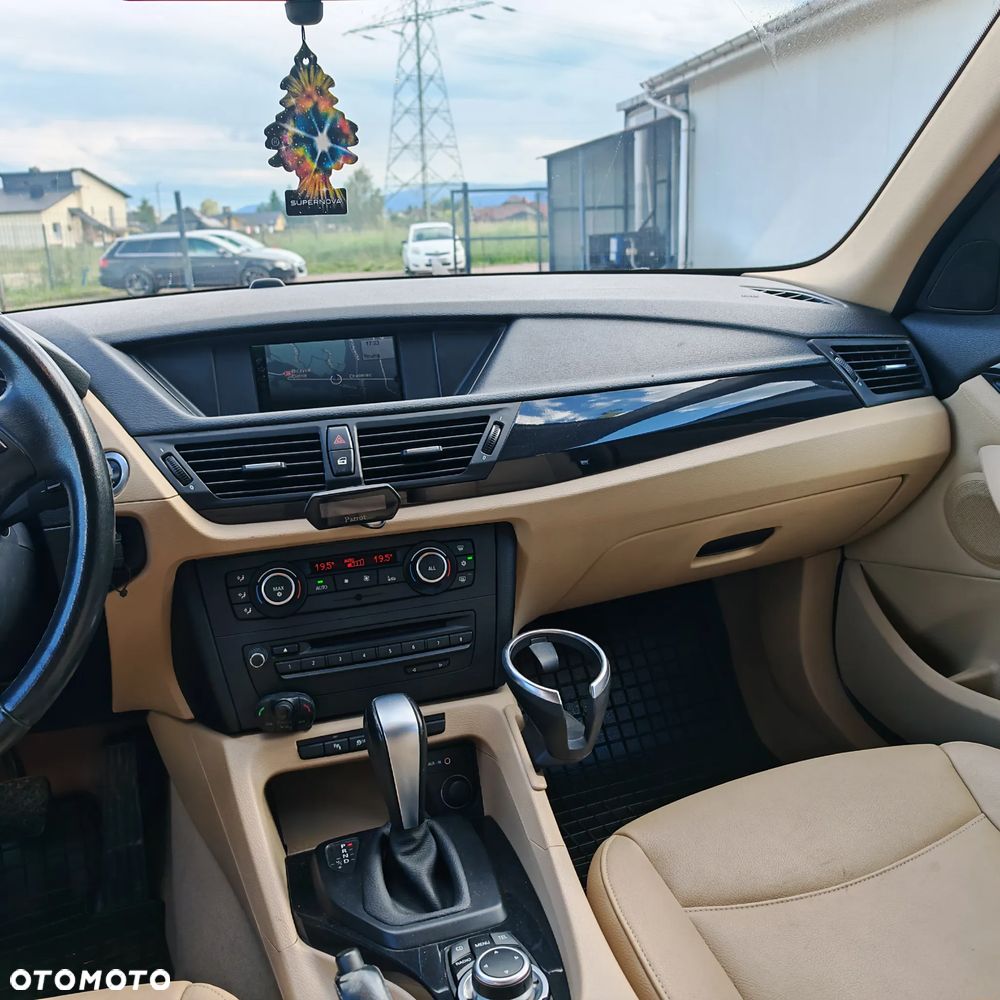 BMW X1 xDrive20d - 9