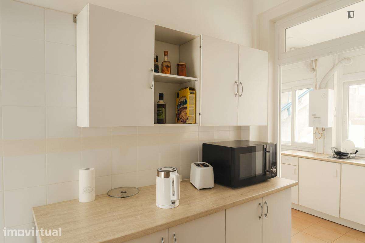 Quarto - localizado em Alameda Lisbon - Grande imagem: 4/12