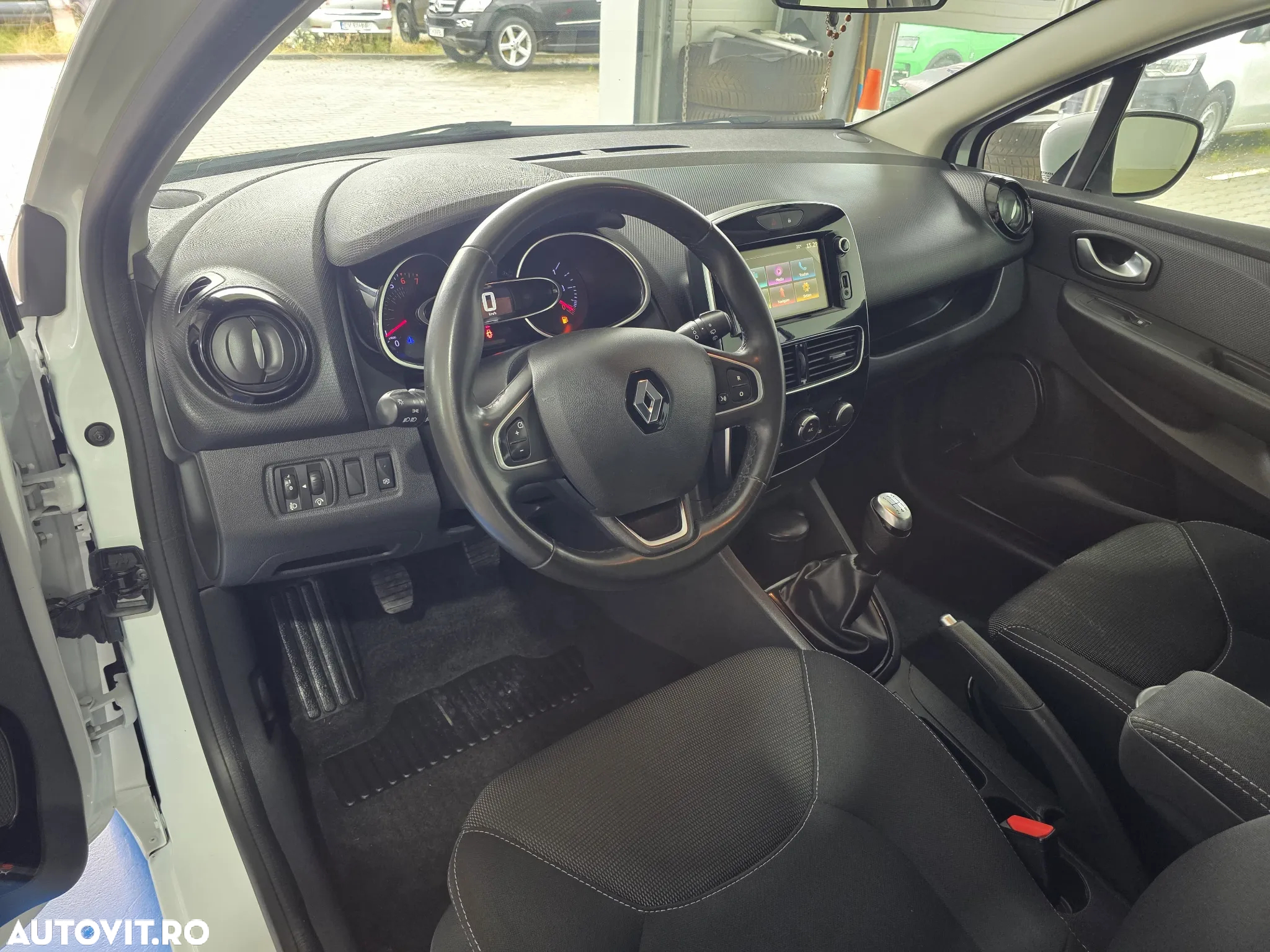 Renault Clio IV 0.9 Energy TCe Zen - 8