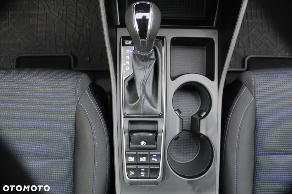 Hyundai Tucson 1.7 CRDI BlueDrive Style 2WD DCT - 24