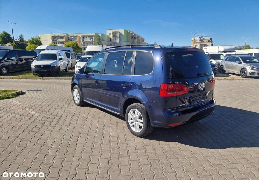 Volkswagen Touran - 7