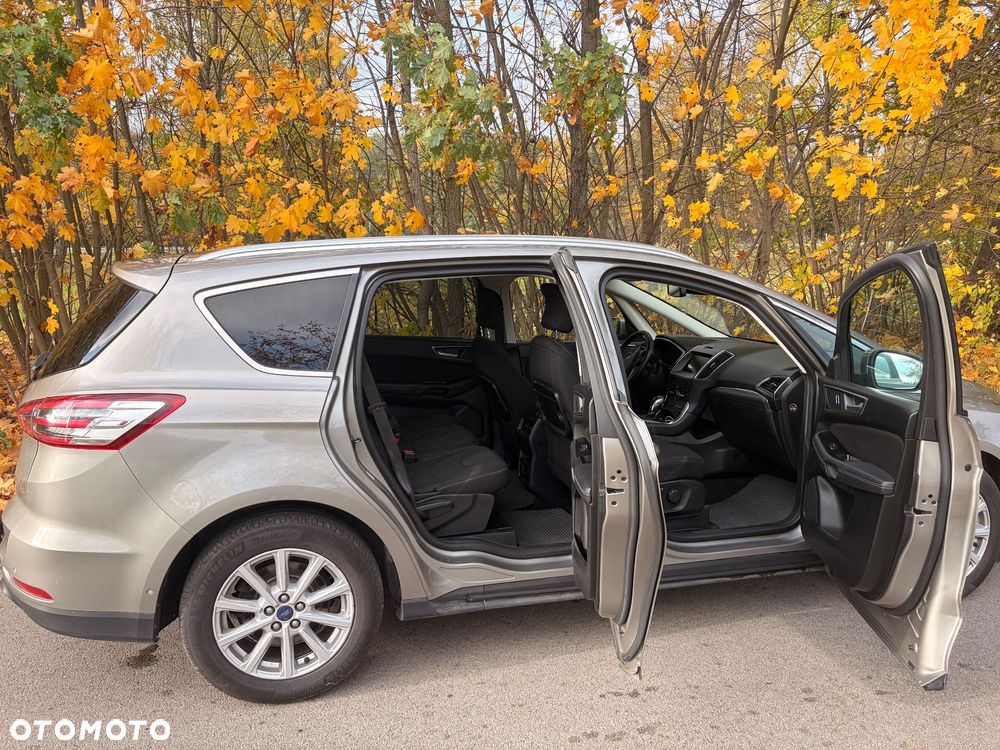 Ford S-Max - 10