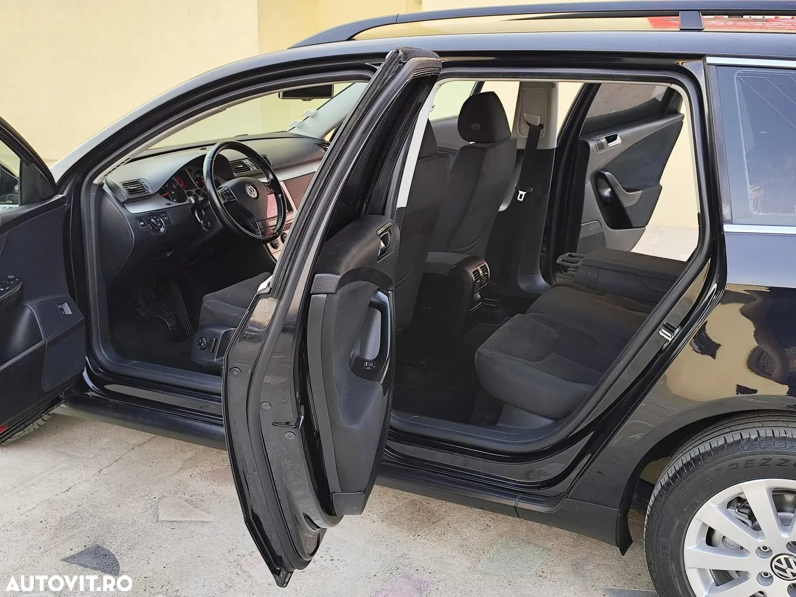 Volkswagen Passat - 8