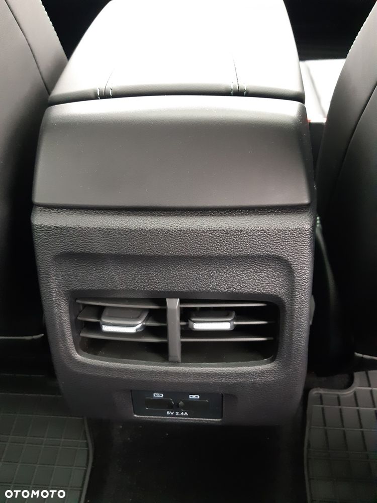 JAC J7 Plus CVT - 17