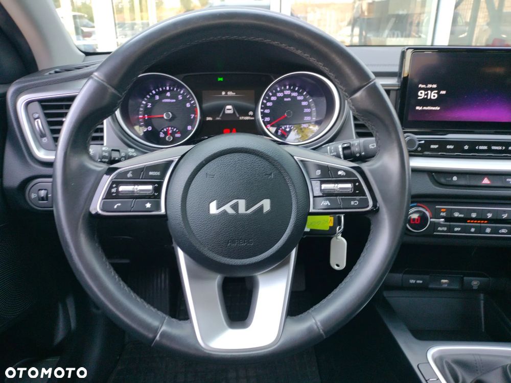 Kia Ceed 1.5 T-GDI M - 23