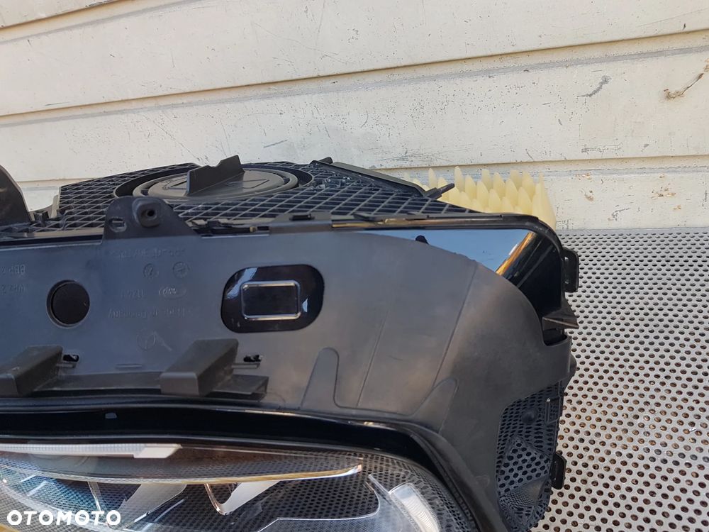 Mercedes W253 GLC LIFT Lampa Lewa Przód High Performance LED - 17