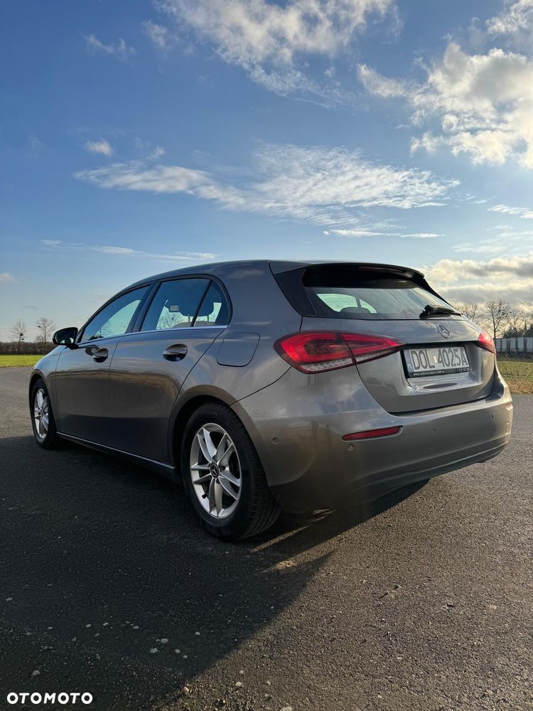 Mercedes-Benz Klasa A 180 d AMG Line 7G-DCT - 4
