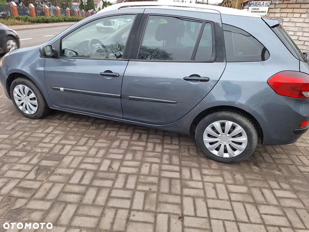 Renault Clio 1.5 dCi Authentique - 7