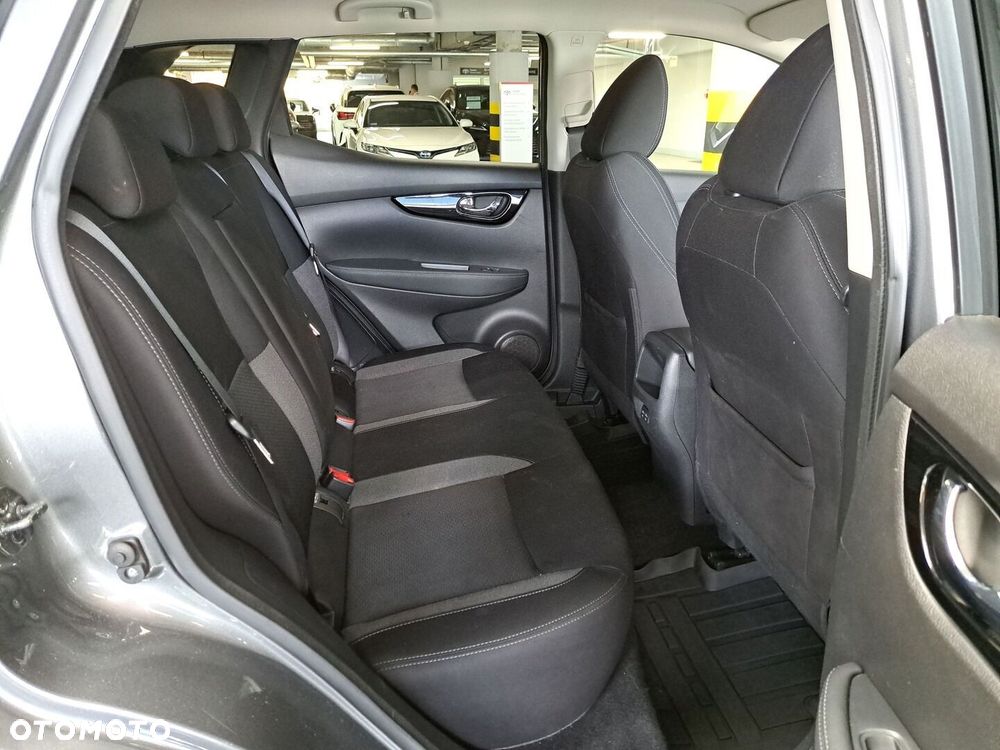 Nissan Qashqai 1.3 DIG-T N-Connecta DCT - 15