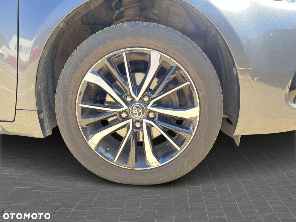 Toyota Avensis - 20