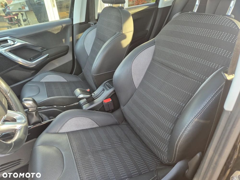 Peugeot 2008 PureTech 110 Stop&Start Allure - 21